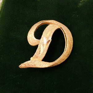 Initial letter D brooch, Designer Mamselle gold tone metal vintage jewelry